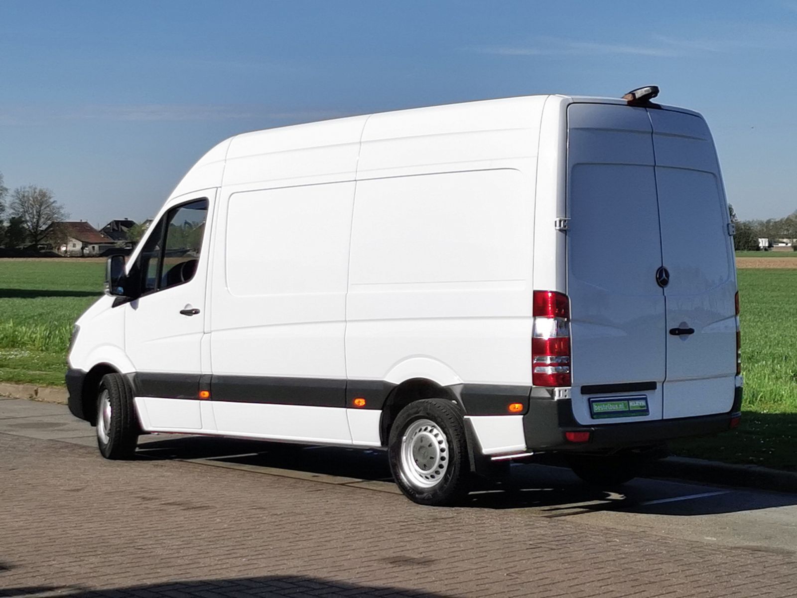 MERCEDES-BENZ SPRINTER 311 - Kleyn Trucks