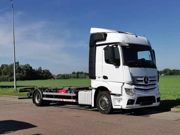 MERCEDES-BENZ - ACTROS 1845