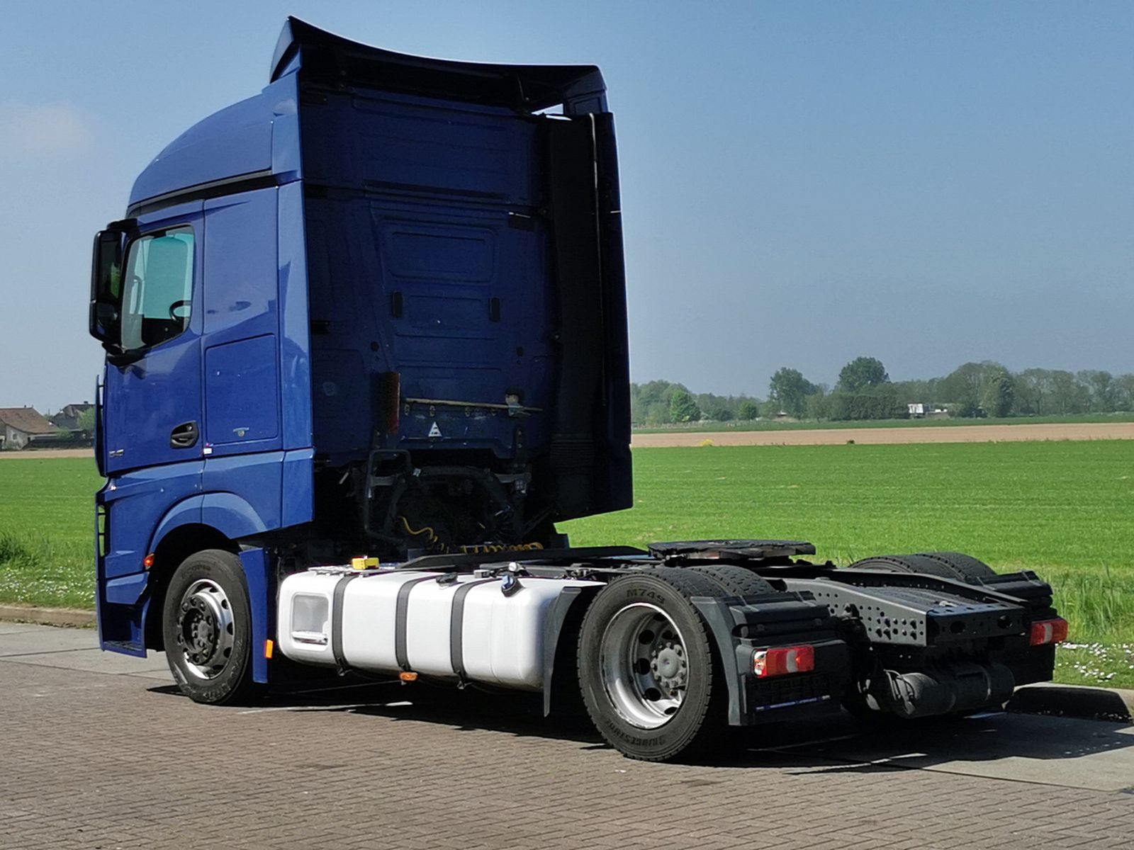 MERCEDES-BENZ ACTROS 1845 LS - Kleyn Vans