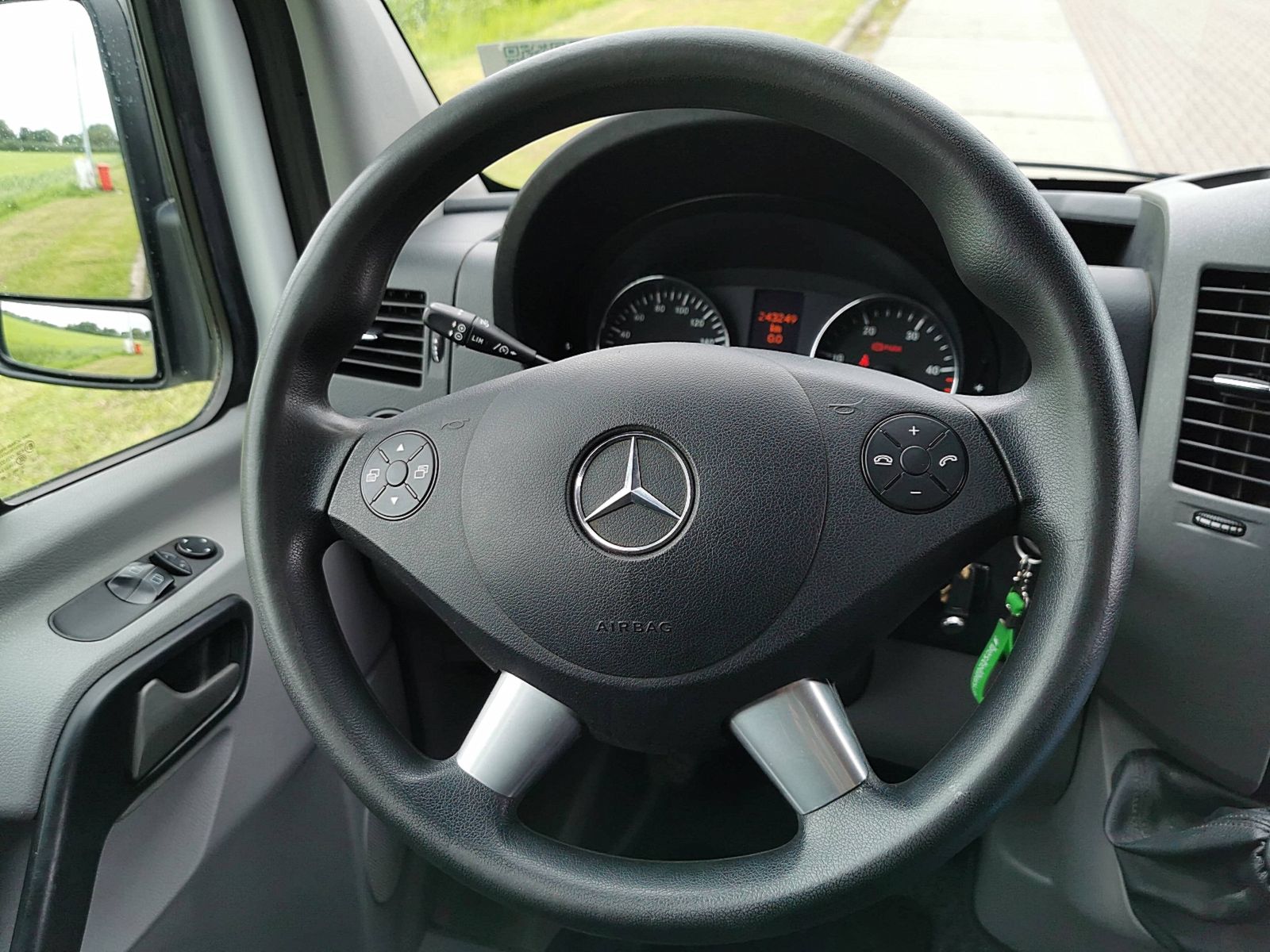 MERCEDES-BENZ SPRINTER 213 - Kleyn Trucks