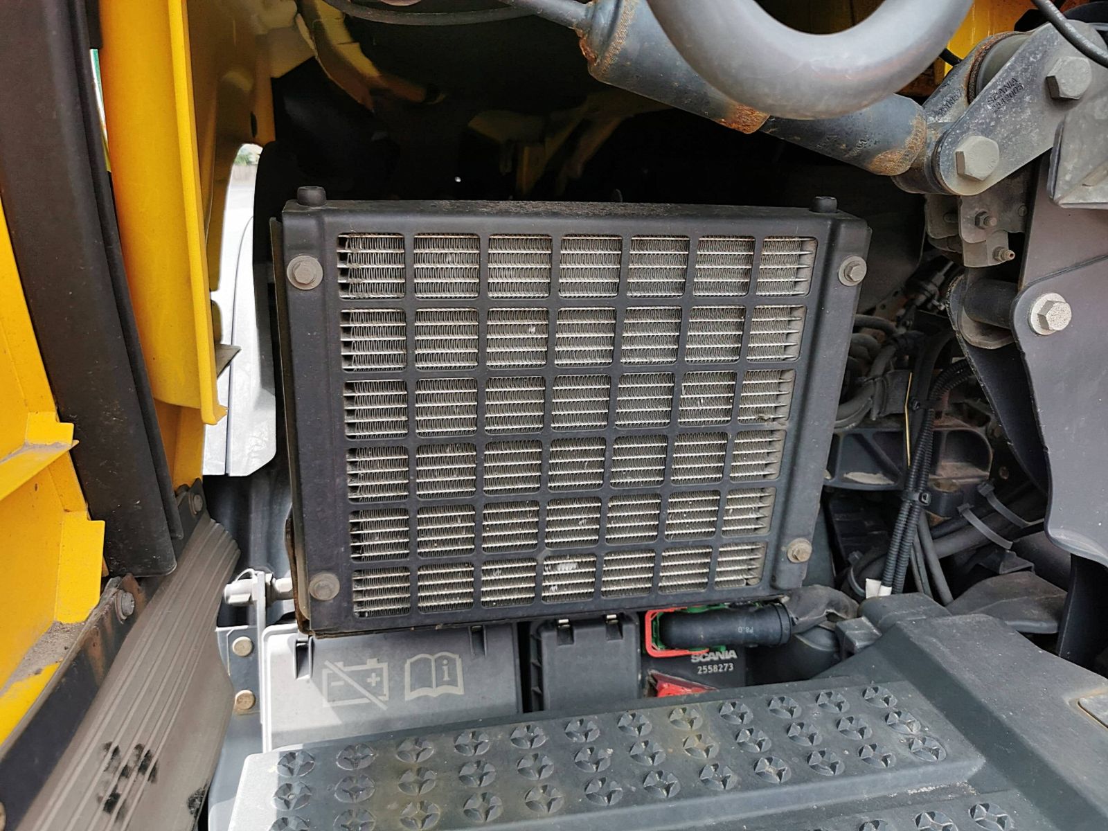 SCANIA R450 - Kleyn Vans