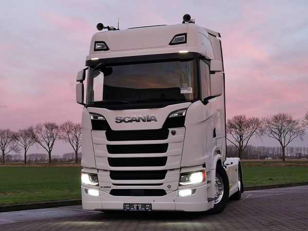SCANIA - S580