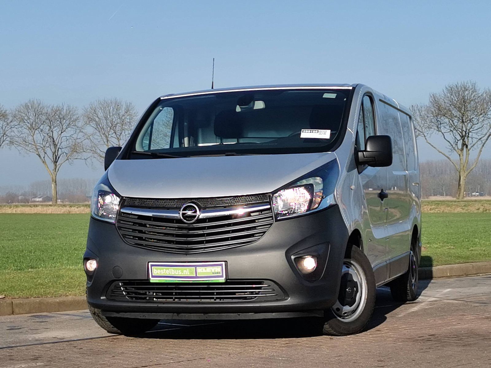 OPEL VIVARO 1.6 - Kleyn Vans