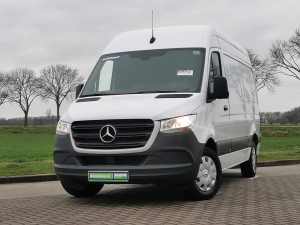 MERCEDES-BENZ - SPRINTER 319