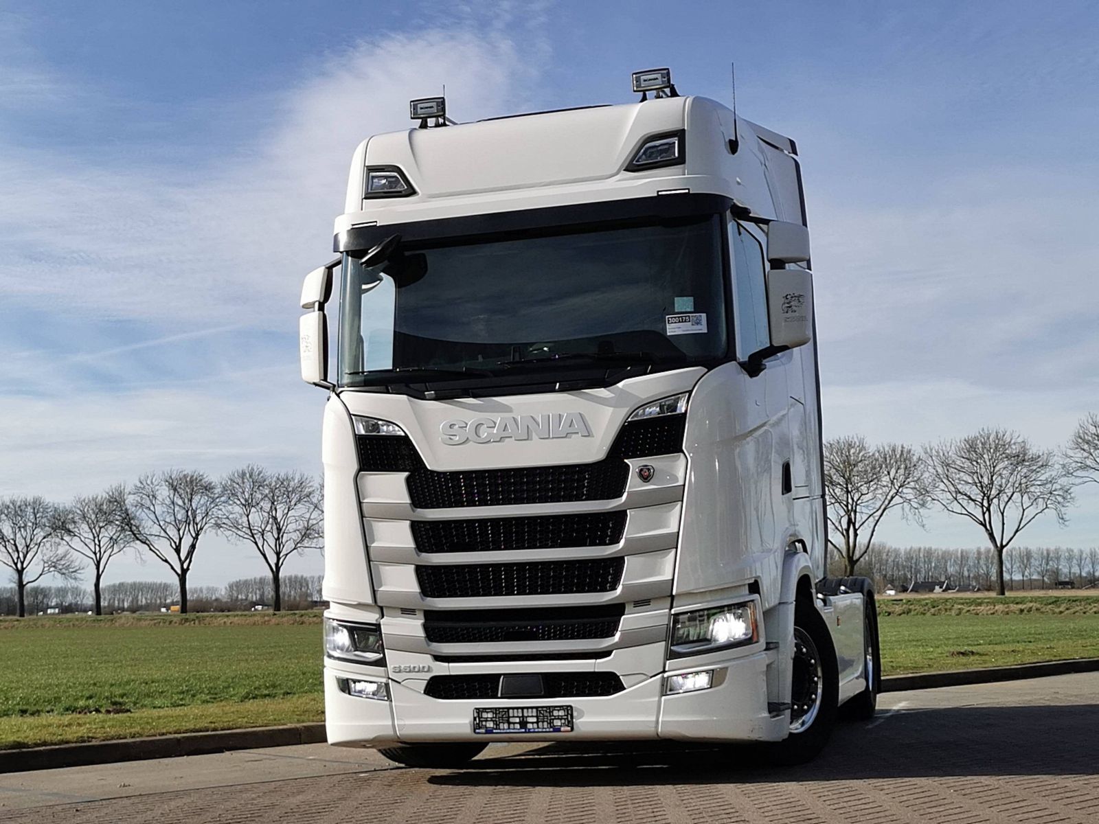 Scania S500 & R450 Series Grill Chrome Letters (2016+) – 2 Pieces – 80x13 Cm Each