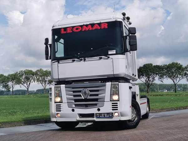 В разборке Renault Magnum III (05-10)