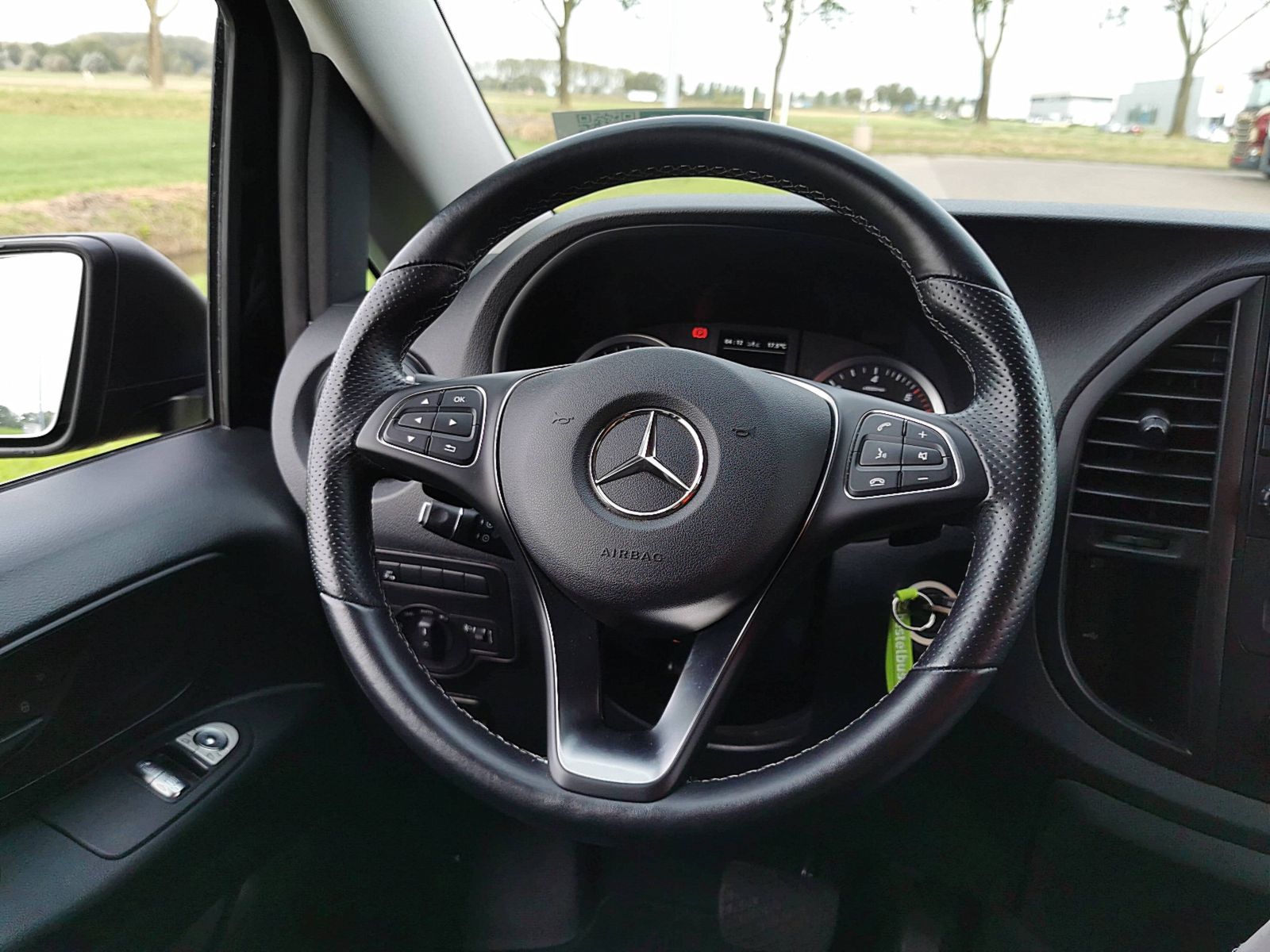 MERCEDES-BENZ VITO 114 CDI TOURER - Kleyn Vans