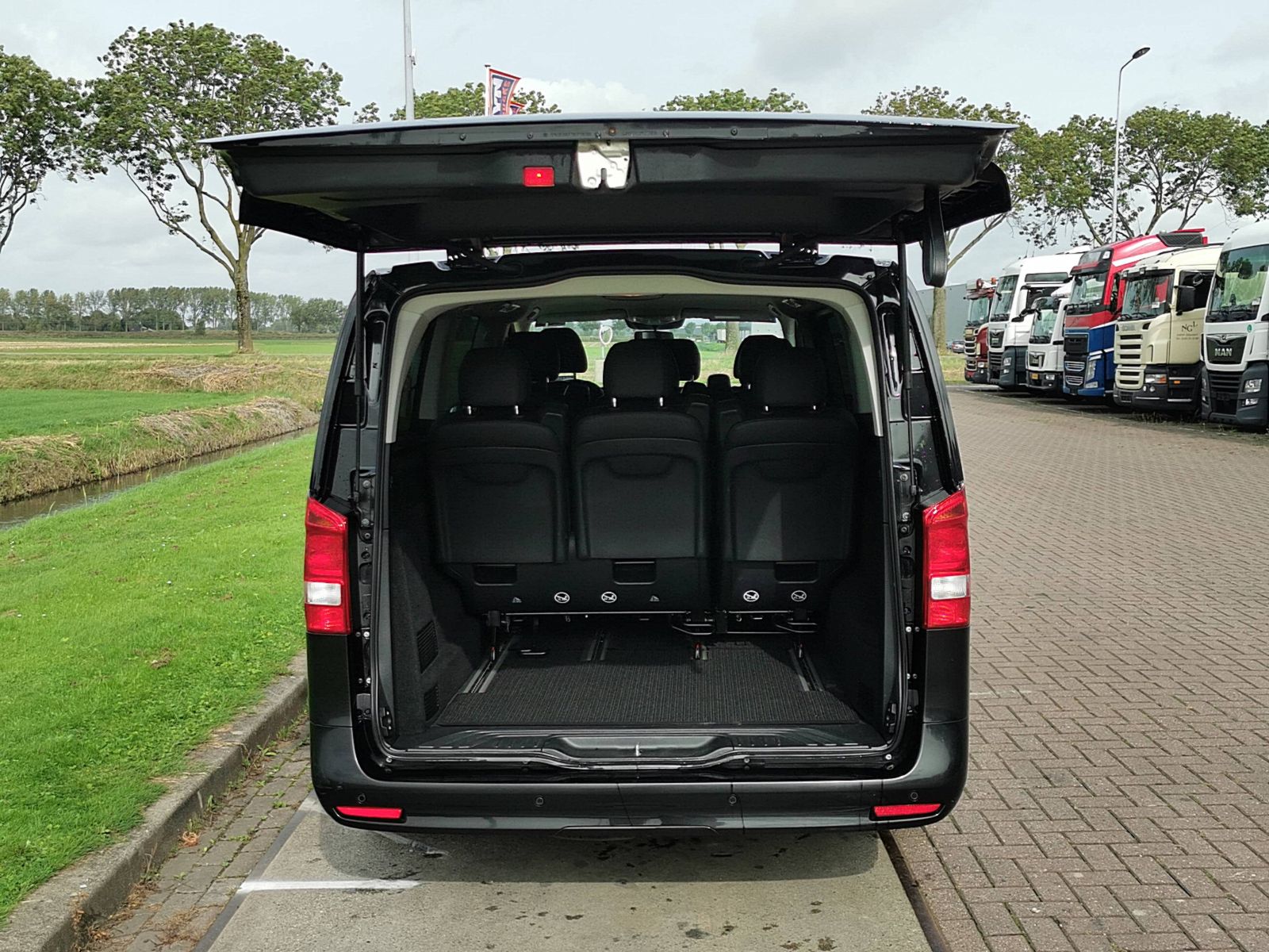 MERCEDES-BENZ VITO 114 CDI TOURER - Kleyn Vans