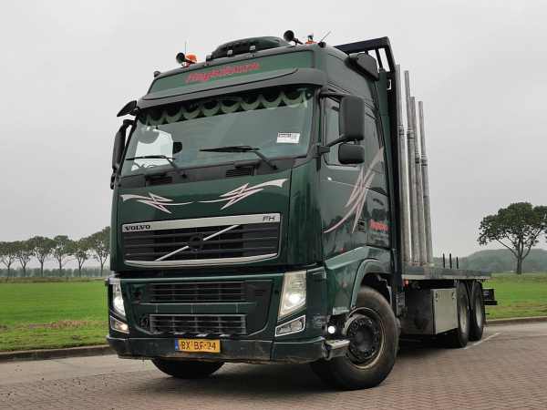 Tapis Volvo FH3 skai quadrillé jaune Destockage DESTOCK