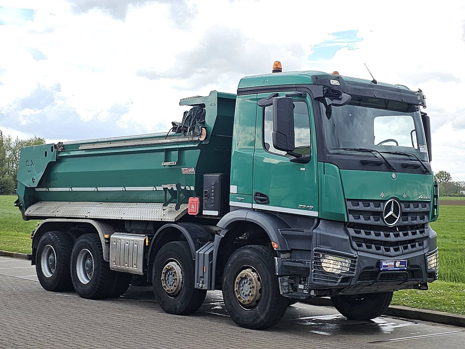 MERCEDES BENZ AROCS 3245 8X4 Kleyn Trucks