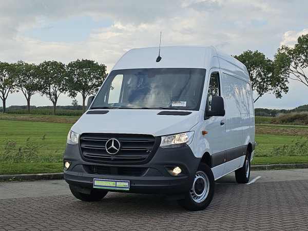 MERCEDES-BENZ - SPRINTER 317 L2H2 Mbux RWD AC!