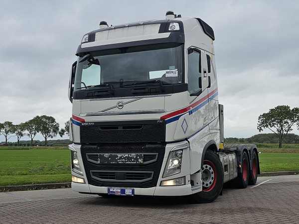 VOLVO - FH 540 6X4 BOOGIE LIFT