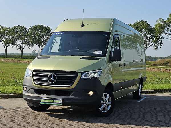 MERCEDES-BENZ - SPRINTER 319