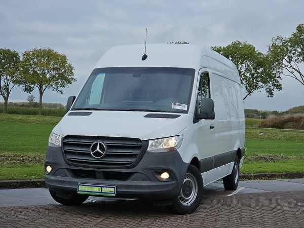 MERCEDES-BENZ - SPRINTER 319