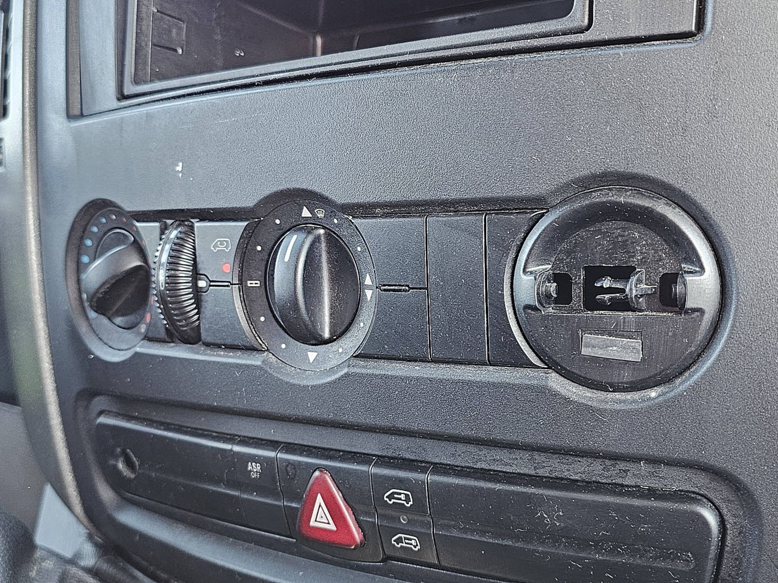 Pulsantiera Alzacristalli Sx 4+2 Per Mercedes Sprinter W906 (2006-2013) – OEM A9065451013
