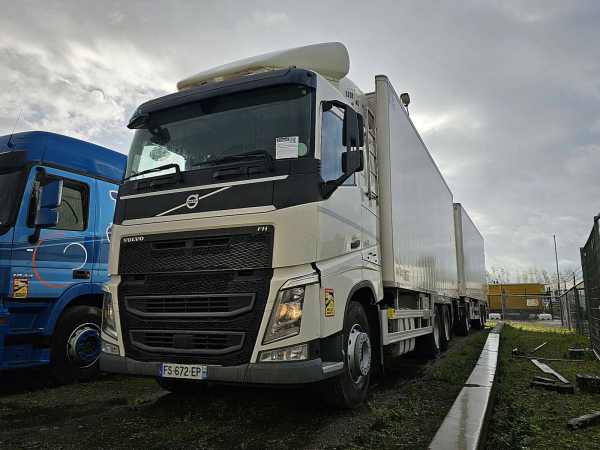 VOLVO - FH 500 Meatrails,Chereau,TK