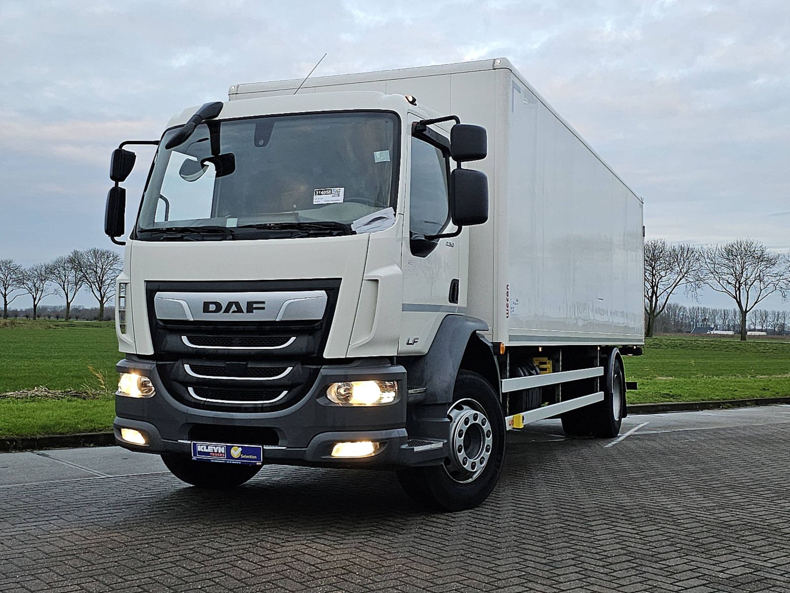 DAF - LF 230