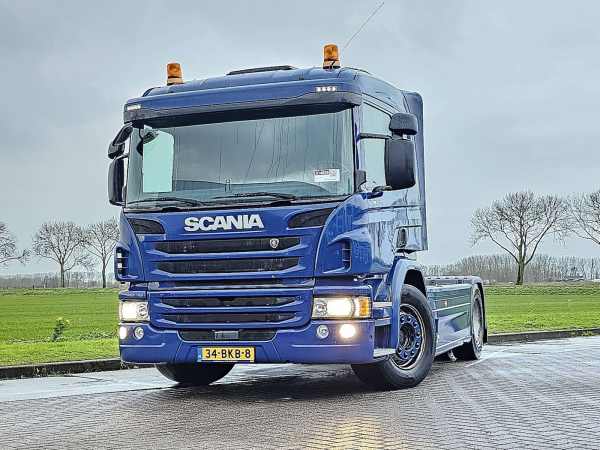 SCANIA - P410 CP19 SKIRTS