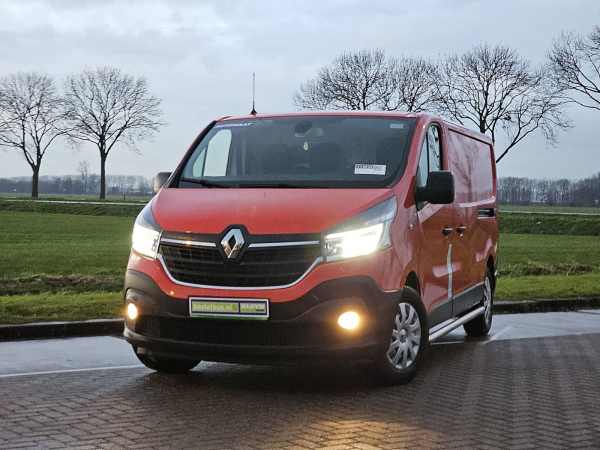 RENAULT - TRAFIC 2.0