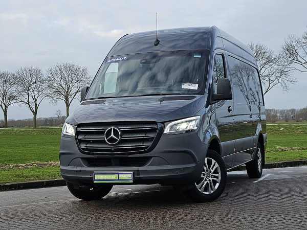 MERCEDES-BENZ - SPRINTER 319