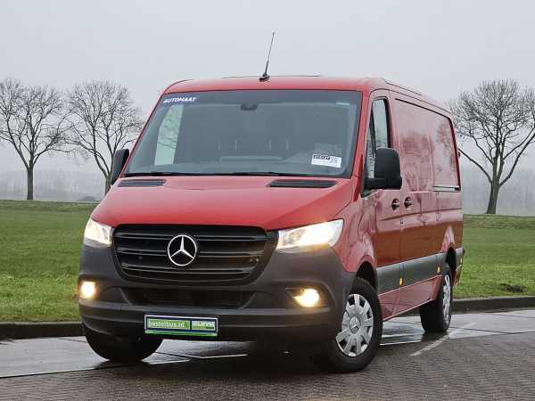 MERCEDES-BENZ - SPRINTER 319