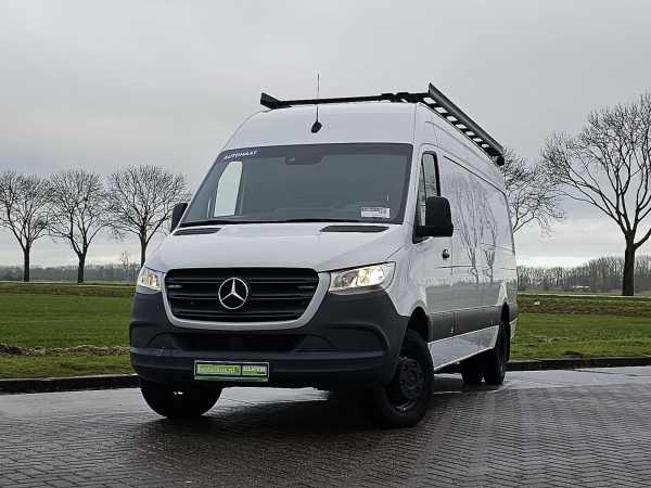 MERCEDES-BENZ - SPRINTER 519