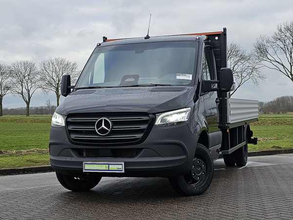 MERCEDES-BENZ - SPRINTER 519