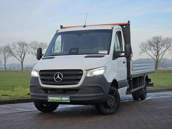 MERCEDES-BENZ - SPRINTER 519