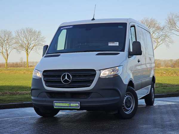 MERCEDES-BENZ - SPRINTER 211