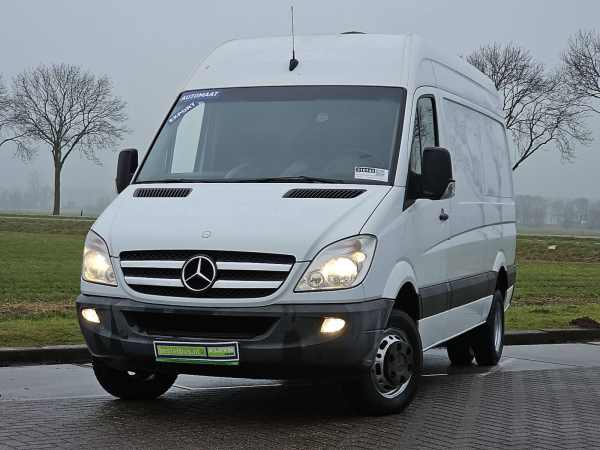 MERCEDES-BENZ - SPRINTER 519