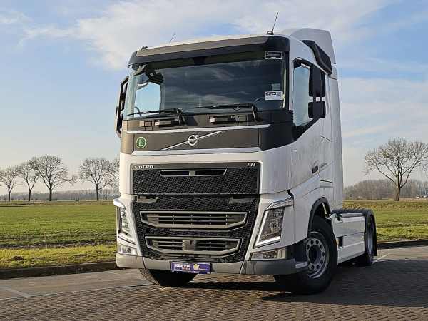 VOLVO - FH 460 LOW ROOF SKIRTS