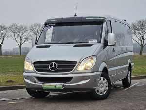 MERCEDES-BENZ - SPRINTER 319