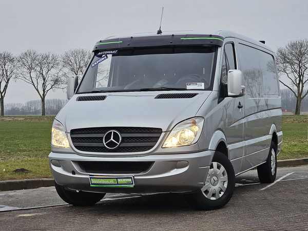 MERCEDES-BENZ - SPRINTER 319