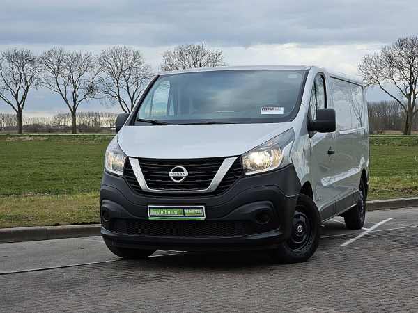 NISSAN - NV 300