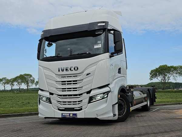 IVECO - S-WAY AS260S46