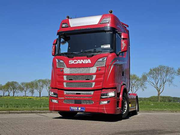 SCANIA - S500