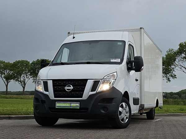 NISSAN - NV 400