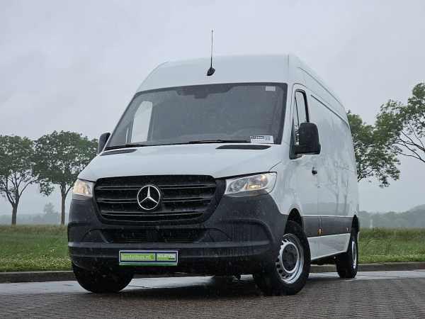 MERCEDES-BENZ - SPRINTER 214