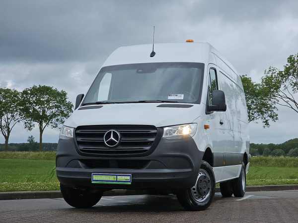 MERCEDES-BENZ - SPRINTER 516