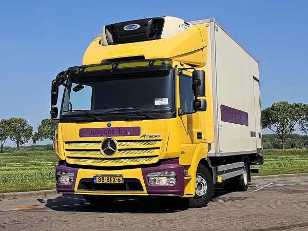 MERCEDES-BENZ - ATEGO 824