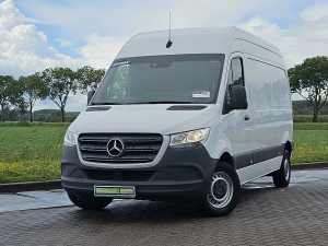 MERCEDES-BENZ - SPRINTER 211