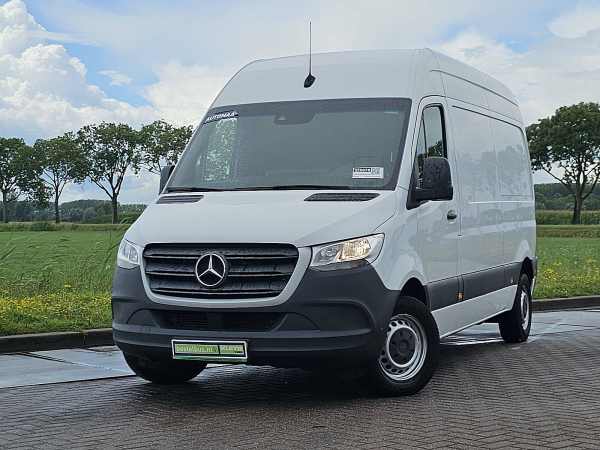 MERCEDES-BENZ - SPRINTER 211