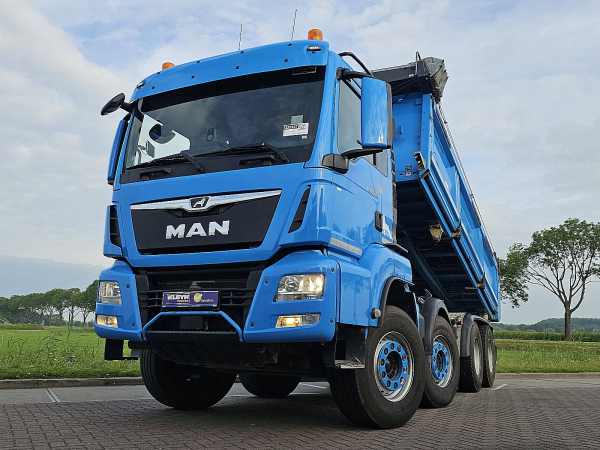 M.A.N. - 35.470 TGS