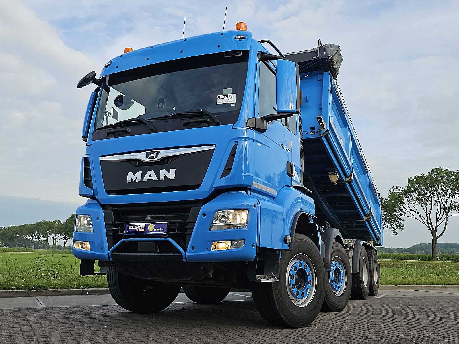 M.A.N. - 35.470 TGS