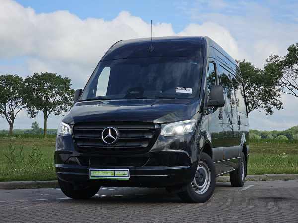 MERCEDES-BENZ - SPRINTER 319