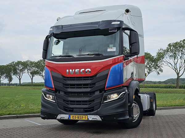 IVECO - S-WAY AT440S36