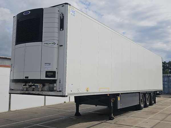 SCHMITZ - SKO 24 EURO MEATRAIL