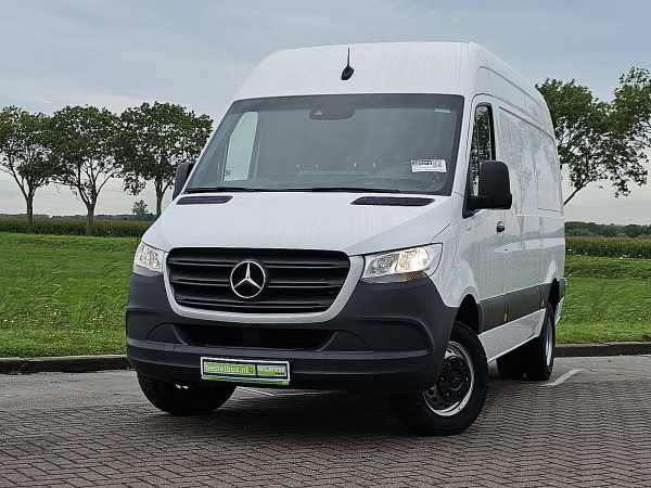 MERCEDES-BENZ - SPRINTER 516