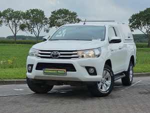 TOYOTA - HI-LUX 2.4