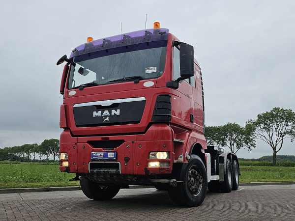 M.A.N. - 33.400 TGS